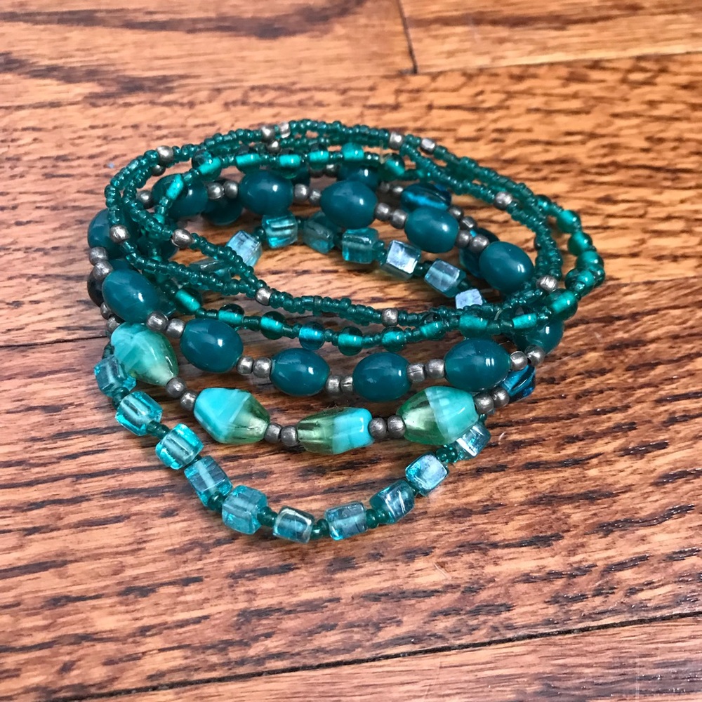 Turquoise beaded bracelet set